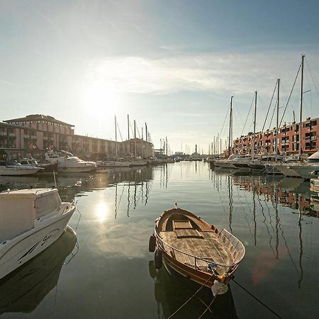 Real Italian Estate - Red Coral Apartment เจนัว ภายนอก รูปภาพ